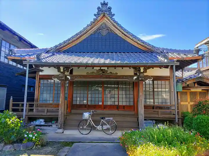 唯願寺の本殿・本堂