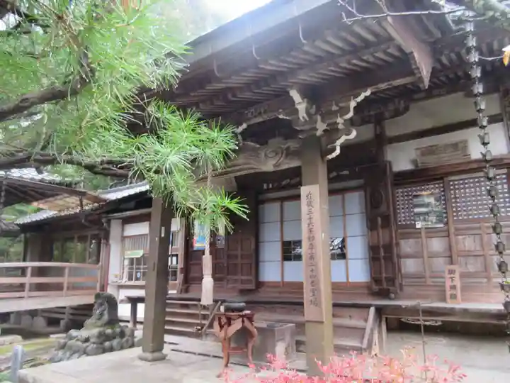 岩屋寺の本殿・本堂