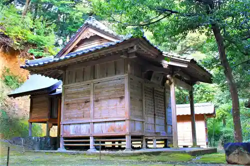 多藝神社の本殿