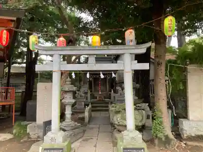 野毛六所神社の末社・摂社