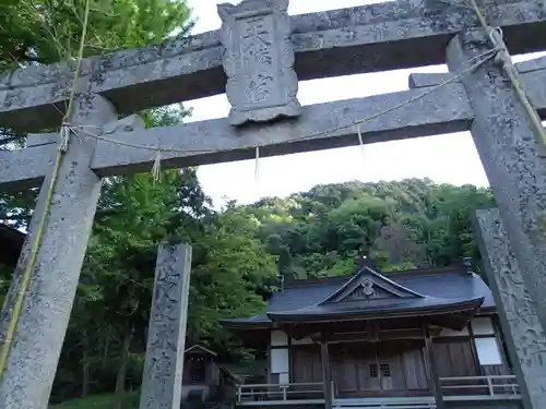 八幡神社の鳥居