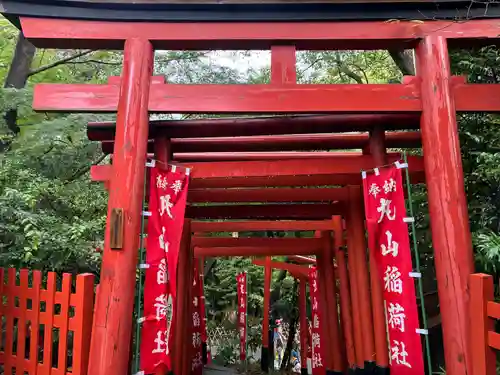 鶴岡八幡宮の末社