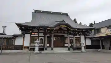 鶴林寺の本殿・本堂