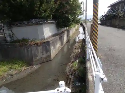 鏡作伊多神社の周辺