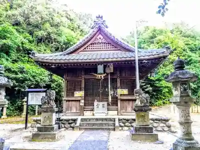 七社神社（半月七社神社）の本殿・本堂