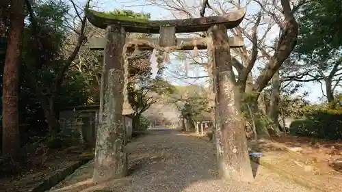 妻山神社の鳥居