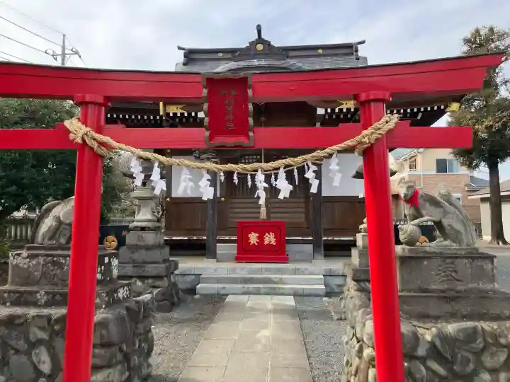 青柳稲荷神社の{uncategorized: "未分類", other: "その他", undefined: "問題あり", building: "その他建物", grave: "お墓", sacred_gate: "鳥居", guardian: "狛犬", statue: "像", buddha: "仏像", history: "歴史", nature: "自然", garden: "庭園", animal: "動物", pagoda: "塔", temizu: "手水舎", mountain_gate: "山門・神門", sanctuary: "本殿・本堂", subordinate: "末社・摂社", art: "芸術", scenery: "景色", jizo: "地蔵", ema: "絵馬", goshuin: "御朱印", omikuji: "おみくじ", items: "授与品その他", amulet: "お守り", goshuincho: "御朱印帳", eats: "食事", festival: "お祭り", votive_dance: "神楽", shichigosan: "七五三参", wedding: "結婚式", experience: "体験その他", initially: "初詣", around: "周辺", anti_infection: "感染症対策"}