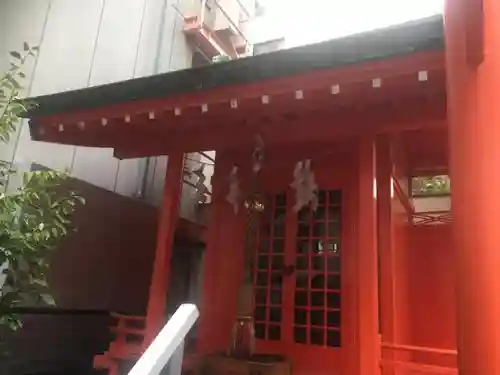 新富稲荷神社の本殿・本堂