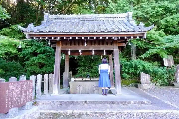 尾張冨士大宮浅間神社の手水舎