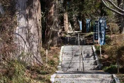 熱日高彦神社の建物その他