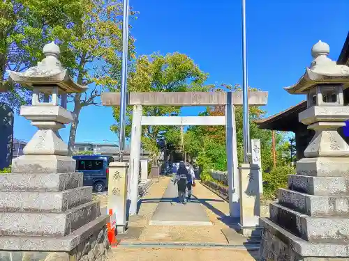 白山神社（高田寺白山社）の鳥居