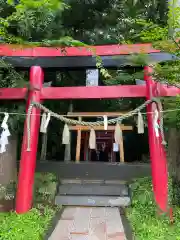 新屋山神社の鳥居