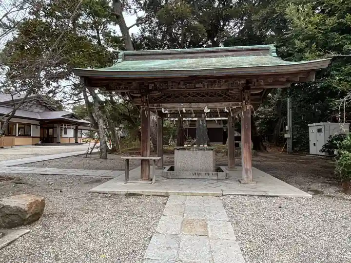 大洗磯前神社の{uncategorized: "未分類", other: "その他", undefined: "問題あり", building: "その他建物", grave: "お墓", sacred_gate: "鳥居", guardian: "狛犬", statue: "像", buddha: "仏像", history: "歴史", nature: "自然", garden: "庭園", animal: "動物", pagoda: "塔", temizu: "手水舎", mountain_gate: "山門・神門", sanctuary: "本殿・本堂", subordinate: "末社・摂社", art: "芸術", scenery: "景色", jizo: "地蔵", ema: "絵馬", goshuin: "御朱印", omikuji: "おみくじ", items: "授与品その他", amulet: "お守り", goshuincho: "御朱印帳", eats: "食事", festival: "お祭り", votive_dance: "神楽", shichigosan: "七五三参", wedding: "結婚式", experience: "体験その他", initially: "初詣", around: "周辺", anti_infection: "感染症対策"}