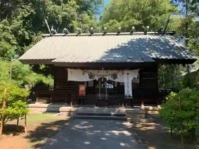 酒折宮の本殿・本堂