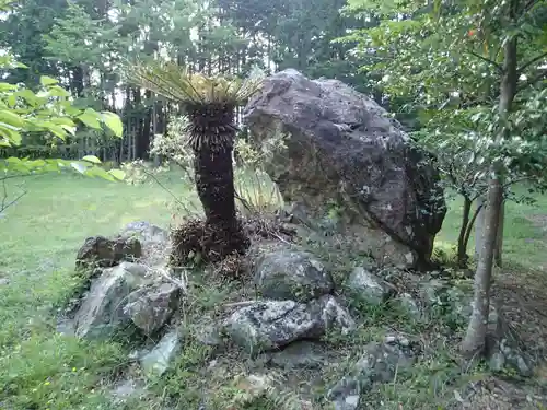 御間都比古神社の建物その他