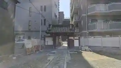 法雲寺の{uncategorized: "未分類", other: "その他", undefined: "問題あり", building: "その他建物", grave: "お墓", sacred_gate: "鳥居", guardian: "狛犬", statue: "像", buddha: "仏像", history: "歴史", nature: "自然", garden: "庭園", animal: "動物", pagoda: "塔", temizu: "手水舎", mountain_gate: "山門・神門", sanctuary: "本殿・本堂", subordinate: "末社・摂社", art: "芸術", scenery: "景色", jizo: "地蔵", ema: "絵馬", goshuin: "御朱印", omikuji: "おみくじ", items: "授与品その他", amulet: "お守り", goshuincho: "御朱印帳", eats: "食事", festival: "お祭り", votive_dance: "神楽", shichigosan: "七五三参", wedding: "結婚式", experience: "体験その他", initially: "初詣", around: "周辺", anti_infection: "感染症対策"}