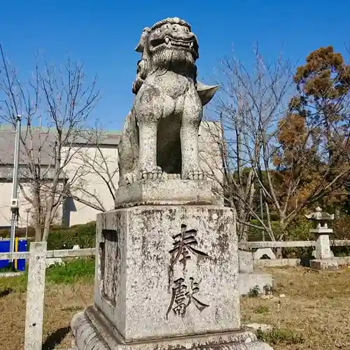 祐綏神社の狛犬