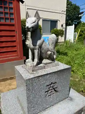 稲荷神社の{uncategorized: "未分類", other: "その他", undefined: "問題あり", building: "その他建物", grave: "お墓", sacred_gate: "鳥居", guardian: "狛犬", statue: "像", buddha: "仏像", history: "歴史", nature: "自然", garden: "庭園", animal: "動物", pagoda: "塔", temizu: "手水舎", mountain_gate: "山門・神門", sanctuary: "本殿・本堂", subordinate: "末社・摂社", art: "芸術", scenery: "景色", jizo: "地蔵", ema: "絵馬", goshuin: "御朱印", omikuji: "おみくじ", items: "授与品その他", amulet: "お守り", goshuincho: "御朱印帳", eats: "食事", festival: "お祭り", votive_dance: "神楽", shichigosan: "七五三参", wedding: "結婚式", experience: "体験その他", initially: "初詣", around: "周辺", anti_infection: "感染症対策"}