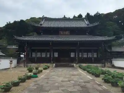萬福寺の本殿・本堂