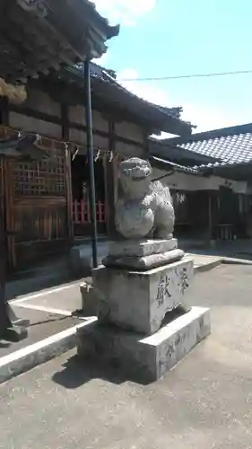 闇無浜神社の狛犬