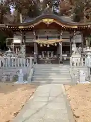 三輪神社の本殿