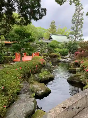 大井神社の庭園