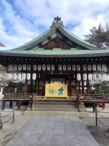 白峯神宮の{uncategorized: "未分類", other: "その他", undefined: "問題あり", building: "その他建物", grave: "お墓", sacred_gate: "鳥居", guardian: "狛犬", statue: "像", buddha: "仏像", history: "歴史", nature: "自然", garden: "庭園", animal: "動物", pagoda: "塔", temizu: "手水舎", mountain_gate: "山門・神門", sanctuary: "本殿・本堂", subordinate: "末社・摂社", art: "芸術", scenery: "景色", jizo: "地蔵", ema: "絵馬", goshuin: "御朱印", omikuji: "おみくじ", items: "授与品その他", amulet: "お守り", goshuincho: "御朱印帳", eats: "食事", festival: "お祭り", votive_dance: "神楽", shichigosan: "七五三参", wedding: "結婚式", experience: "体験その他", initially: "初詣", around: "周辺", anti_infection: "感染症対策"}
