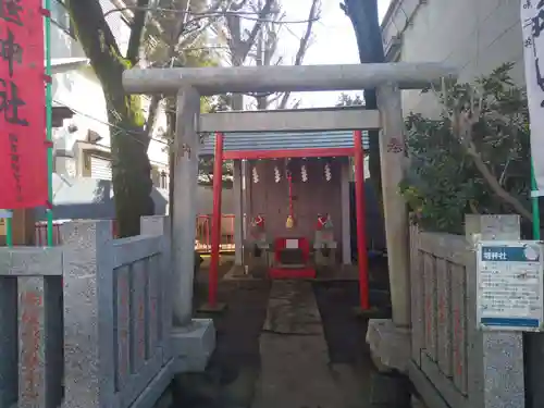 堰神社の本殿・本堂