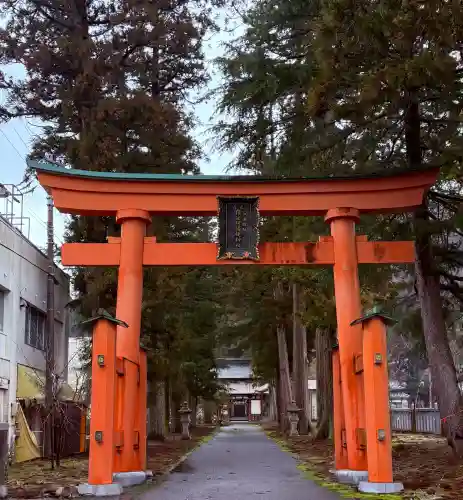 須波阿湏疑神社の{uncategorized: "未分類", other: "その他", undefined: "問題あり", building: "その他建物", grave: "お墓", sacred_gate: "鳥居", guardian: "狛犬", statue: "像", buddha: "仏像", history: "歴史", nature: "自然", garden: "庭園", animal: "動物", pagoda: "塔", temizu: "手水舎", mountain_gate: "山門・神門", sanctuary: "本殿・本堂", subordinate: "末社・摂社", art: "芸術", scenery: "景色", jizo: "地蔵", ema: "絵馬", goshuin: "御朱印", omikuji: "おみくじ", items: "授与品その他", amulet: "お守り", goshuincho: "御朱印帳", eats: "食事", festival: "お祭り", votive_dance: "神楽", shichigosan: "七五三参", wedding: "結婚式", experience: "体験その他", initially: "初詣", around: "周辺", anti_infection: "感染症対策"}