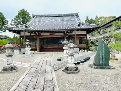 善福寺の{uncategorized: "未分類", other: "その他", undefined: "問題あり", building: "その他建物", grave: "お墓", sacred_gate: "鳥居", guardian: "狛犬", statue: "像", buddha: "仏像", history: "歴史", nature: "自然", garden: "庭園", animal: "動物", pagoda: "塔", temizu: "手水舎", mountain_gate: "山門・神門", sanctuary: "本殿・本堂", subordinate: "末社・摂社", art: "芸術", scenery: "景色", jizo: "地蔵", ema: "絵馬", goshuin: "御朱印", omikuji: "おみくじ", items: "授与品その他", amulet: "お守り", goshuincho: "御朱印帳", eats: "食事", festival: "お祭り", votive_dance: "神楽", shichigosan: "七五三参", wedding: "結婚式", experience: "体験その他", initially: "初詣", around: "周辺", anti_infection: "感染症対策"}