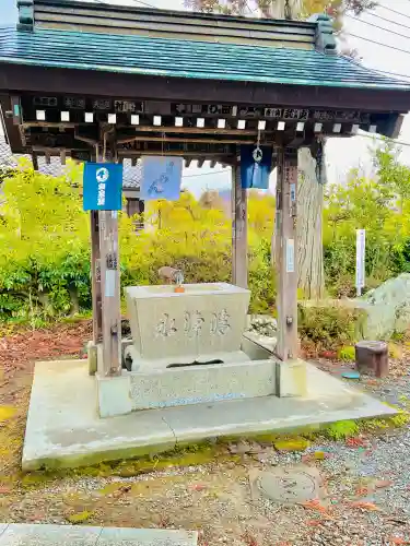 秩父札所１番　四萬部寺の{uncategorized: "未分類", other: "その他", undefined: "問題あり", building: "その他建物", grave: "お墓", sacred_gate: "鳥居", guardian: "狛犬", statue: "像", buddha: "仏像", history: "歴史", nature: "自然", garden: "庭園", animal: "動物", pagoda: "塔", temizu: "手水舎", mountain_gate: "山門・神門", sanctuary: "本殿・本堂", subordinate: "末社・摂社", art: "芸術", scenery: "景色", jizo: "地蔵", ema: "絵馬", goshuin: "御朱印", omikuji: "おみくじ", items: "授与品その他", amulet: "お守り", goshuincho: "御朱印帳", eats: "食事", festival: "お祭り", votive_dance: "神楽", shichigosan: "七五三参", wedding: "結婚式", experience: "体験その他", initially: "初詣", around: "周辺", anti_infection: "感染症対策"}