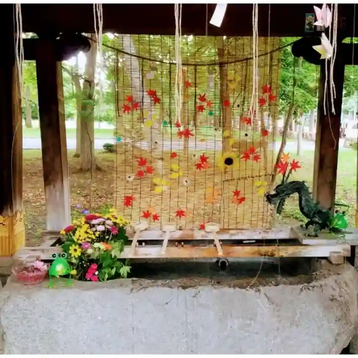 彌彦神社 (伊夜日子神社)の手水舎