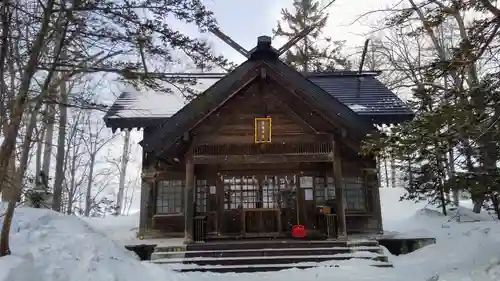 多寄神社の本殿・本堂