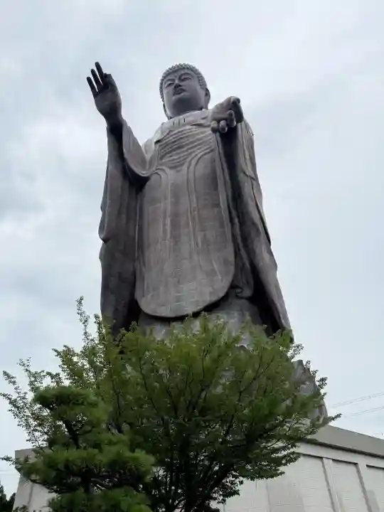 東本願寺本廟 牛久浄苑(牛久大仏)(茨城県)