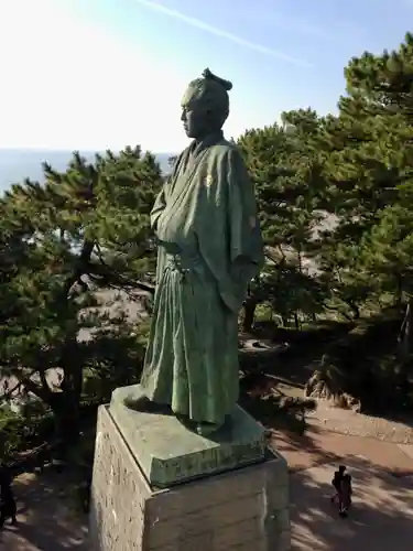 海津見神社（桂浜龍王宮）の像