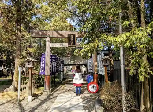 白金龍王社の鳥居