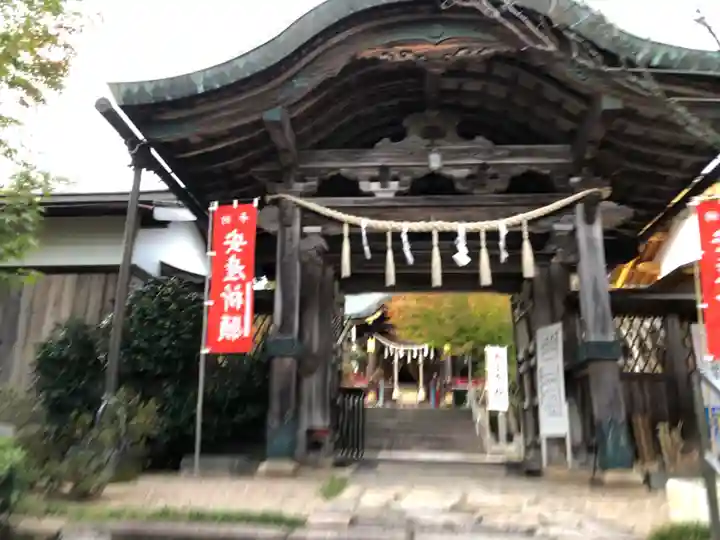 常宮神社の山門・神門
