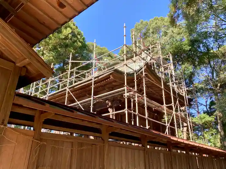 薩都神社の本殿・本堂