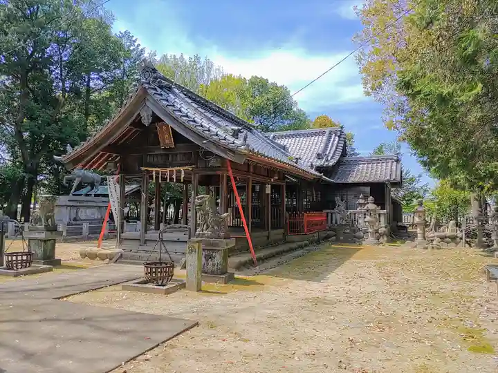 魚入神社の本殿・本堂