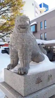 北海道神宮頓宮の狛犬