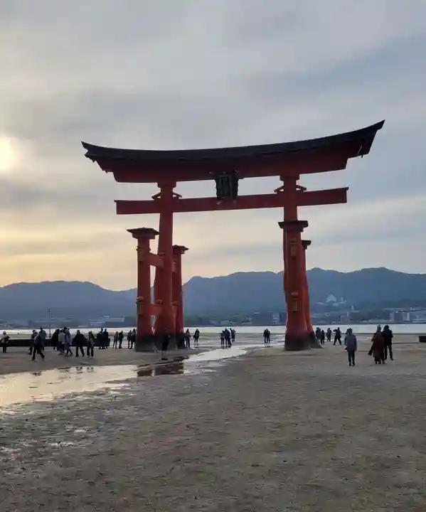 厳島神社(広島県)