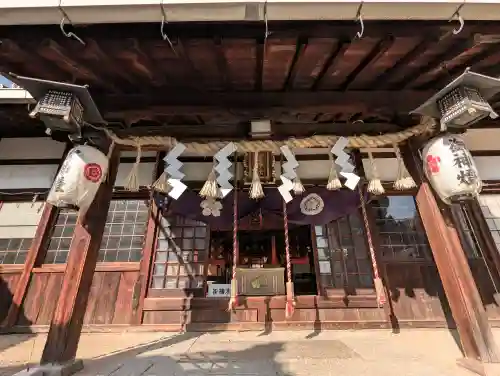 片埜神社の{uncategorized: "未分類", other: "その他", undefined: "問題あり", building: "その他建物", grave: "お墓", sacred_gate: "鳥居", guardian: "狛犬", statue: "像", buddha: "仏像", history: "歴史", nature: "自然", garden: "庭園", animal: "動物", pagoda: "塔", temizu: "手水舎", mountain_gate: "山門・神門", sanctuary: "本殿・本堂", subordinate: "末社・摂社", art: "芸術", scenery: "景色", jizo: "地蔵", ema: "絵馬", goshuin: "御朱印", omikuji: "おみくじ", items: "授与品その他", amulet: "お守り", goshuincho: "御朱印帳", eats: "食事", festival: "お祭り", votive_dance: "神楽", shichigosan: "七五三参", wedding: "結婚式", experience: "体験その他", initially: "初詣", around: "周辺", anti_infection: "感染症対策"}