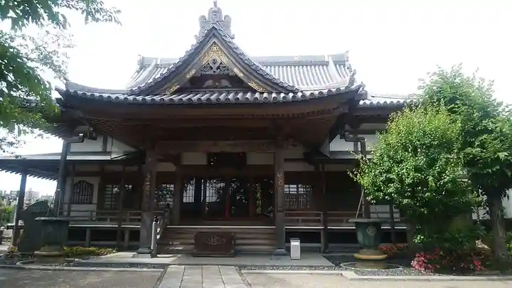 萬福寺の本殿・本堂