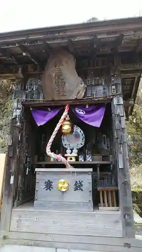 根之元神社の本殿・本堂