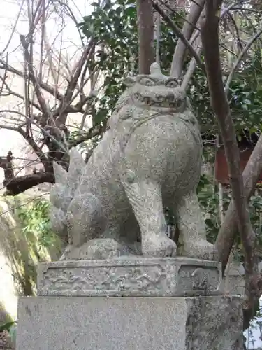大豊神社の狛犬
