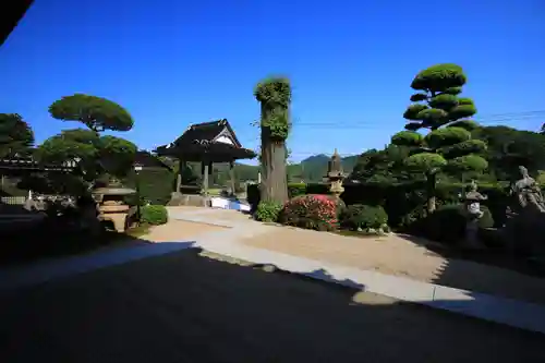 西光院の庭園