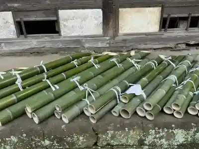円覚寺の{uncategorized: "未分類", other: "その他", undefined: "問題あり", building: "その他建物", grave: "お墓", sacred_gate: "鳥居", guardian: "狛犬", statue: "像", buddha: "仏像", history: "歴史", nature: "自然", garden: "庭園", animal: "動物", pagoda: "塔", temizu: "手水舎", mountain_gate: "山門・神門", sanctuary: "本殿・本堂", subordinate: "末社・摂社", art: "芸術", scenery: "景色", jizo: "地蔵", ema: "絵馬", goshuin: "御朱印", omikuji: "おみくじ", items: "授与品その他", amulet: "お守り", goshuincho: "御朱印帳", eats: "食事", festival: "お祭り", votive_dance: "神楽", shichigosan: "七五三参", wedding: "結婚式", experience: "体験その他", initially: "初詣", around: "周辺", anti_infection: "感染症対策"}