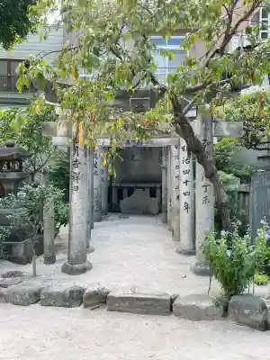 櫛田神社の{uncategorized: "未分類", other: "その他", undefined: "問題あり", building: "その他建物", grave: "お墓", sacred_gate: "鳥居", guardian: "狛犬", statue: "像", buddha: "仏像", history: "歴史", nature: "自然", garden: "庭園", animal: "動物", pagoda: "塔", temizu: "手水舎", mountain_gate: "山門・神門", sanctuary: "本殿・本堂", subordinate: "末社・摂社", art: "芸術", scenery: "景色", jizo: "地蔵", ema: "絵馬", goshuin: "御朱印", omikuji: "おみくじ", items: "授与品その他", amulet: "お守り", goshuincho: "御朱印帳", eats: "食事", festival: "お祭り", votive_dance: "神楽", shichigosan: "七五三参", wedding: "結婚式", experience: "体験その他", initially: "初詣", around: "周辺", anti_infection: "感染症対策"}