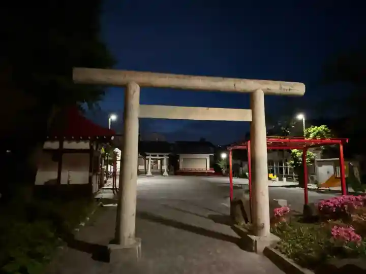 亀出神社の{uncategorized: "未分類", other: "その他", undefined: "問題あり", building: "その他建物", grave: "お墓", sacred_gate: "鳥居", guardian: "狛犬", statue: "像", buddha: "仏像", history: "歴史", nature: "自然", garden: "庭園", animal: "動物", pagoda: "塔", temizu: "手水舎", mountain_gate: "山門・神門", sanctuary: "本殿・本堂", subordinate: "末社・摂社", art: "芸術", scenery: "景色", jizo: "地蔵", ema: "絵馬", goshuin: "御朱印", omikuji: "おみくじ", items: "授与品その他", amulet: "お守り", goshuincho: "御朱印帳", eats: "食事", festival: "お祭り", votive_dance: "神楽", shichigosan: "七五三参", wedding: "結婚式", experience: "体験その他", initially: "初詣", around: "周辺", anti_infection: "感染症対策"}