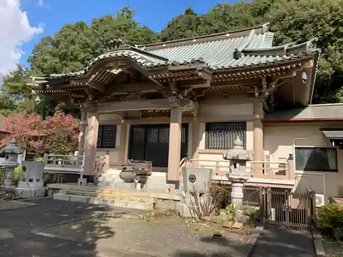 雲性寺の本殿・本堂